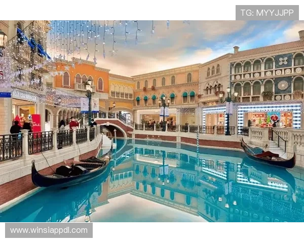 澳门巴黎人购物体验：奢华商场、特色品牌与免税购物指南详解